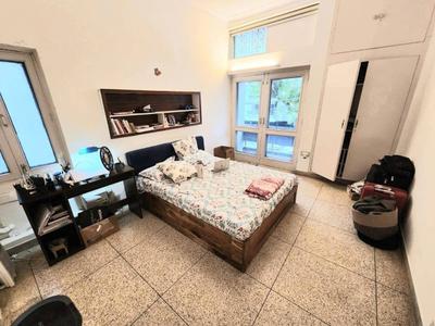Bedroom Image of 1850 Sq.ft 3 BHK Builder Floor for rent in Greater Kailash New Delhi for Rs. 85000