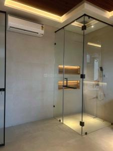 Bathroom Image of 12500 Sq.ft 5 BHK Villa for rent in Juhu Mumbai for Rs. 1200000