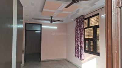 Living Room Image of 550 Sq.ft 1 BHK Builder Floor for rent in Vikaspuri New Delhi for Rs. 14000