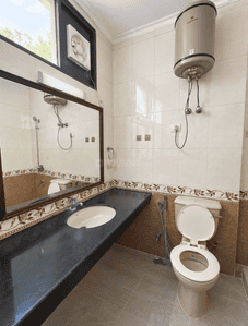 Image of 2000 Sq.ft 3 BHK Builder Floor for sale in Greater Kailash I, New Delhi for Rs. 39000000
