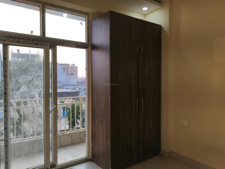 THV Krystal Street Main Image 1