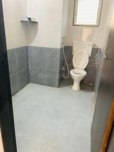 Bathroom Image of 1100 Sq.ft 2 BHK Builder Floor for rent in Kharadi Pune for Rs. 25000