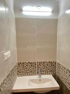 Bathroom Image of 980 Sq.ft 2 BHK Apartment / Flat for sale in New Town Kolkata for Rs. 6900000