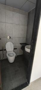 Bathroom Image of 1000 Sq.ft 2 BHK Apartment / Flat for rent in VJ Yashwin Enchante, Wagholi Pune for Rs. 28000