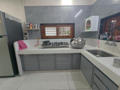 Kitchen Image of 1620 Sq.ft 4 BHK Independent House for sale in Vastrapur Ahmedabad for Rs. 31100000