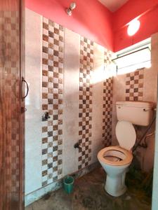 Bathroom Image of 660 Sq.ft 2 BHK Apartment / Flat for sale in Birati Kolkata for Rs. 2800000