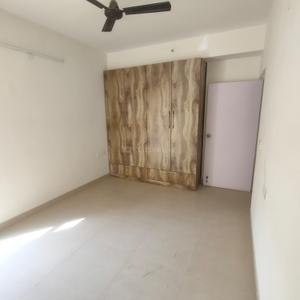Bedroom Image of 2250 Sq.ft 4.5 BHK Apartment / Flat for sale in Sare Crescent Green Parc, Sector 92 Gurgaon for Rs. 19500000