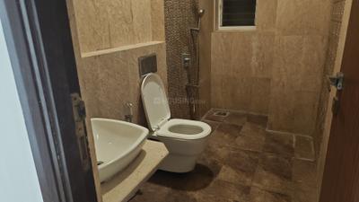 Image of 1309 Sq.ft 2 BHK Apartment / Flat for rent in Omkar Veda Exclusive, Parel, Mumbai for Rs. 125000