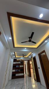 Living Room Image of 1050 Sq.ft 2 BHK Apartment / Flat for sale in Sector 73 Noida for Rs. 3795000