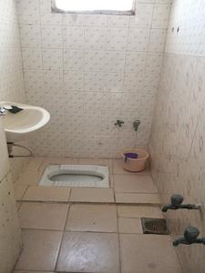 Common Bathroom Image of 1440 Sq.ft 3 BHK Apartment / Flat for sale in Sukhdham Apartment, Usmanpura Ahmedabad for Rs. 7000000