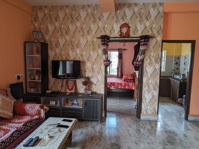 Living Room Image of 900 Sq.ft 2 BHK Apartment / Flat for sale in Saha Para Kolkata for Rs. 3300000