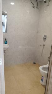 Bathroom Image of 600 Sq.ft 1 BHK Apartment / Flat for rent in Kondapur Hyderabad for Rs. 30000