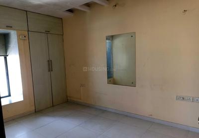 Bedroom Image of 1300 Sq.ft 3 BHK Apartment / Flat for rent in Thane West Thane for Rs. 75000