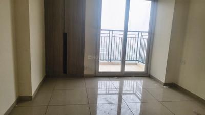 Bedroom Image of 1020 Sq.ft 2 BHK Apartment / Flat for rent in Gulshan Botnia, Sector 144 Noida for Rs. 34000