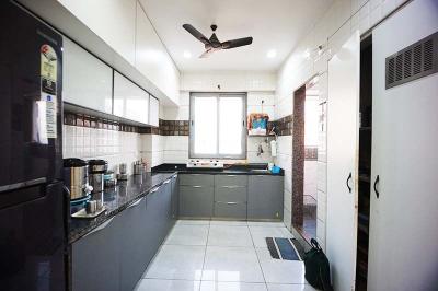 Kitchen Image of 2052 Sq.ft 3 BHK Apartment / Flat for sale in Nana Chiloda Ahmedabad for Rs. 7800000