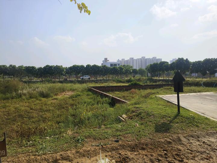DLF Garden City Plots Main Image 1