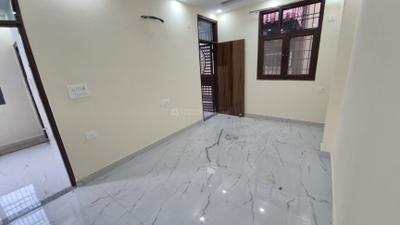 Bedroom Image of 600 Sq.ft 2 BHK Independent House for rent in Trivani Apartment, Jhilmil Colony New Delhi for Rs. 20000