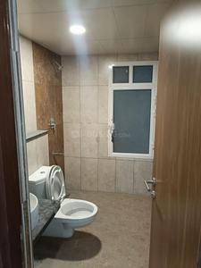 Bathroom Image of 900 Sq.ft 2 BHK Apartment / Flat for rent in Vaishnavi Serene, Yelahanka Bengaluru for Rs. 35000