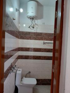 Bathroom Image of 1000 Sq.ft 2 BHK Builder Floor for rent in Bajwa Sunny Enclave Jandpur, Jandpur Mohali for Rs. 14500