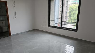 Bedroom Image of 2200 Sq.ft 3 BHK Apartment / Flat for rent in Kaavyaratna Antriksh, Randesan Gandhinagar for Rs. 35000