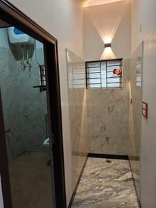 Bathroom Image of 1800 Sq.ft 2 BHK Apartment / Flat for rent in Malleswaram Bengaluru for Rs. 45000