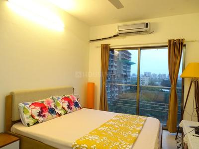 Bedroom Image of 4200 Sq.ft 6 BHK Apartment / Flat for sale in Khar West Mumbai for Rs. 240000000