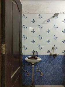 Common Bathroom Image of 550 Sq.ft 1 BHK Apartment / Flat for sale in Sector 73 Noida for Rs. 2200000