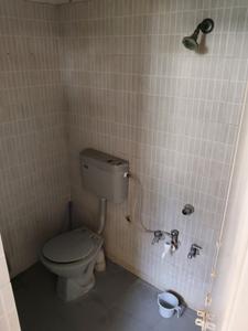 Common Bathroom One Image of 1200 Sq.ft 2.5 BHK Independent House for rent in Bodakdev Ahmedabad for Rs. 25000