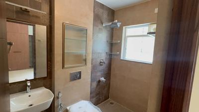 Bathroom Image of 1800 Sq.ft 3 BHK Independent House for rent in Thoraipakkam Chennai for Rs. 80000