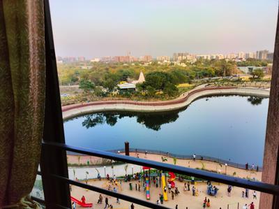 Balcony Image of 930 Sq.ft 2.5 BHK Apartment / Flat for rent in Malabar County III, Vaishno Devi Circle Ahmedabad for Rs. 35000