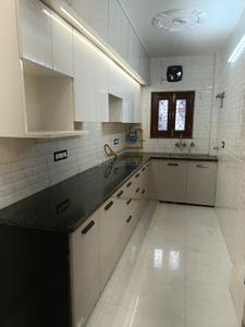 Kitchen Image of 1100 Sq.ft 2 BHK Apartment / Flat for sale in Karishma Apartment, Patparganj New Delhi for Rs. 17000000