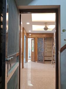 Main Entrance Image of 2700 Sq.ft 3 BHK Builder Floor for rent in Model Town New Delhi for Rs. 90000
