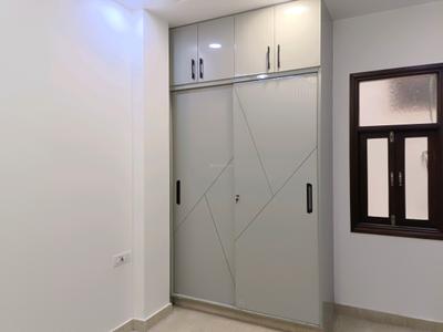 Bedroom Image of 720 Sq.ft 2 BHK Builder Floor for sale in Mukherjee Nagar New Delhi for Rs. 12000000