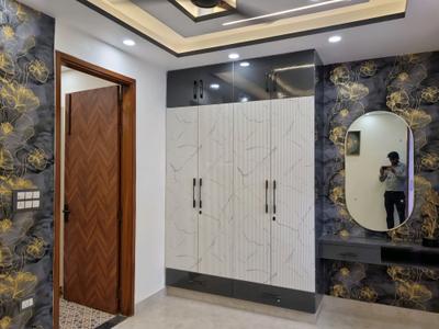 Bedroom Image of 800 Sq.ft 2 BHK Apartment / Flat for sale in Tara Nagar New Delhi for Rs. 5800000