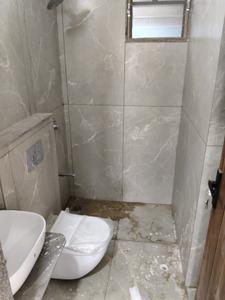 Common Bathroom Image of 2840 Sq.ft 3 BHK Apartment / Flat for rent in Anand Paramount, Motera Ahmedabad for Rs. 28000