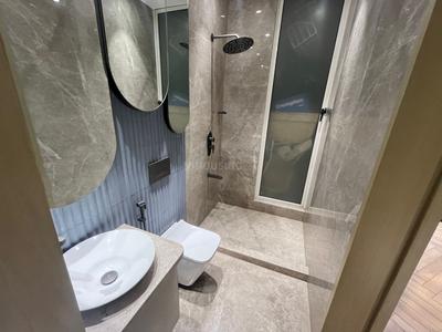 Bathroom Image of 720 Sq.ft 2 BHK Apartment / Flat for sale in Matunga East Mumbai for Rs. 17700000