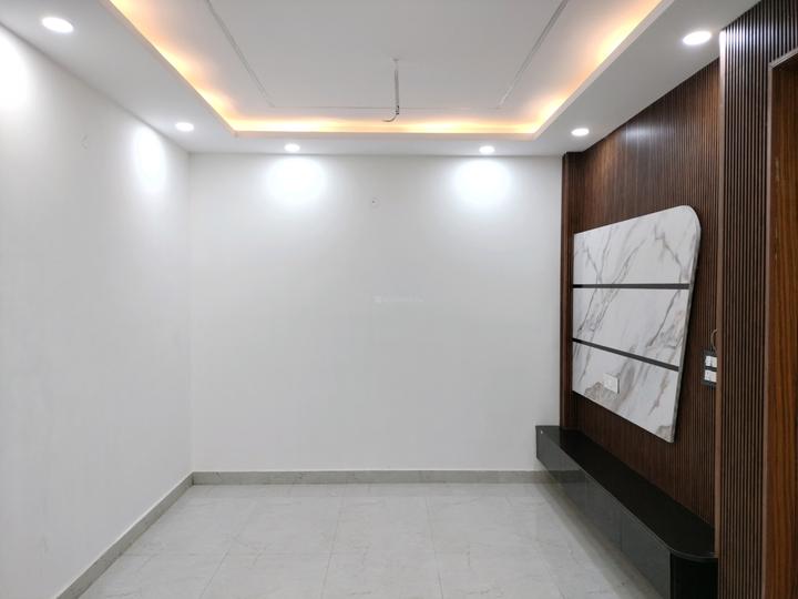 DD ASSOCIATES Main Image 1