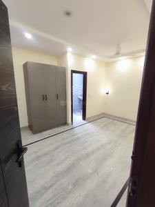 Bedroom Image of 1050 Sq.ft 3 BHK Builder Floor for sale in Pitampura New Delhi for Rs. 10000000