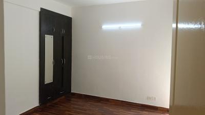 Bedroom Image of 959 Sq.ft 2 BHK Apartment / Flat for sale in Paras Tierea, Sector 137 Noida for Rs. 8100000