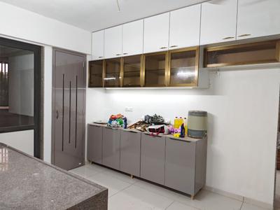 Kitchen Image of 685 Sq.ft 2 BHK Apartment / Flat for rent in Science City Ahmedabad for Rs. 38000