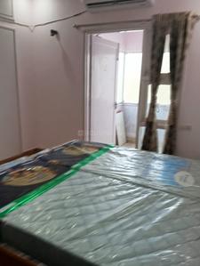 Bedroom Image of 1350 Sq.ft 2.5 BHK Apartment / Flat for rent in Azad Apartments, Kalu Sarai New Delhi for Rs. 75000