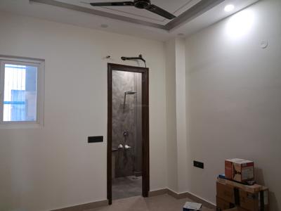 Bedroom Image of 1350 Sq.ft 3 BHK Builder Floor for sale in Paschim Vihar New Delhi for Rs. 29000000