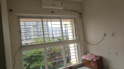 Bedroom Image of 725 Sq.ft 1.5 BHK Apartment / Flat for rent in Raheja Ridgewood, Goregaon East Mumbai for Rs. 62000