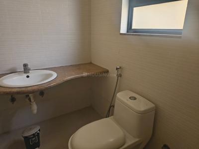 Image of 1300 Sq.ft 3 BHK Apartment / Flat for rent in Clover Acropolis, Viman Nagar, Pune for Rs. 56000
