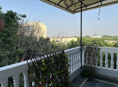 Balcony Image of 2150 Sq.ft 3 BHK Apartment / Flat for rent in Naval Technical Officers Apartment, Sector 22 Dwarka New Delhi for Rs. 55000