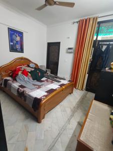 Bedroom Image of 1440 Sq.ft 3 BHK Builder Floor for sale in Ramesh Nagar New Delhi for Rs. 17500000
