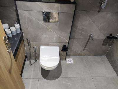 Bathroom Image of 1390 Sq.ft 3 BHK Apartment / Flat for sale in Everest Axora, Bhayli Vadodara for Rs. 6600000
