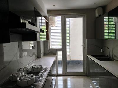 Kitchen Image of 1615 Sq.ft 3 BHK Builder Floor for sale in DLF Gardencity Enclave, Sector 93 Gurgaon for Rs. 19500000