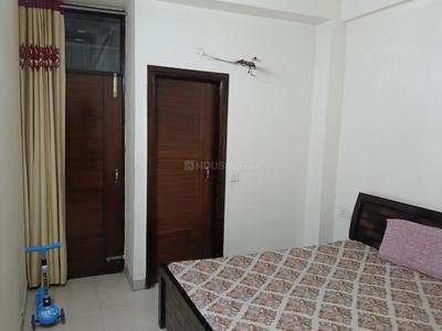 Bedroom Image of 1200 Sq.ft 3 BHK Apartment / Flat for rent in Badal Colony Zirakpur for Rs. 24500
