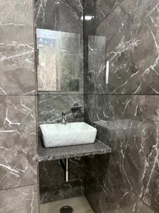 Bathroom Image of 1000 Sq.ft 2 BHK Apartment / Flat for sale in Tonk Phatak Jaipur for Rs. 5400000